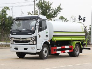 國(guó)六東風(fēng)大多利卡 9.2噸灑水車(chē)