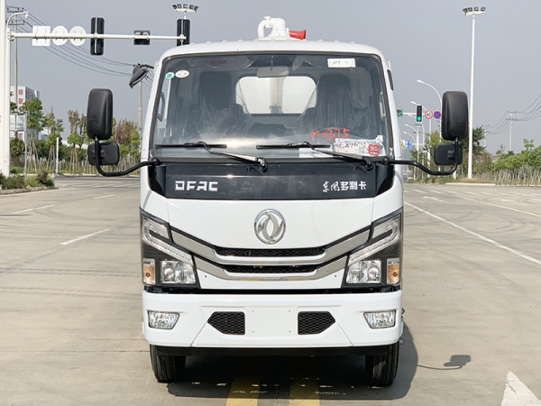 國(guó)六東風(fēng)天龍18方 吸污車(chē)